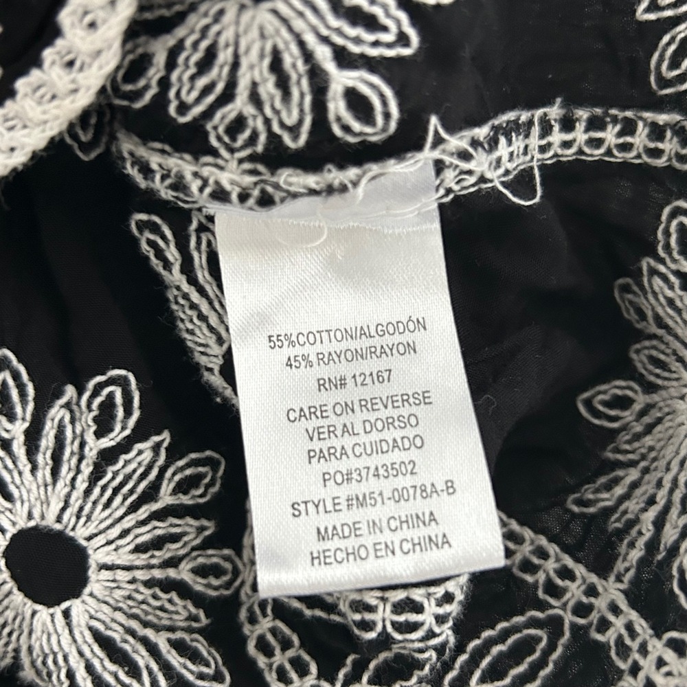 Indigo Poppy Black White Floral Embroidered Crochet Boho Festival Crop Top L - Picture 7 of 9